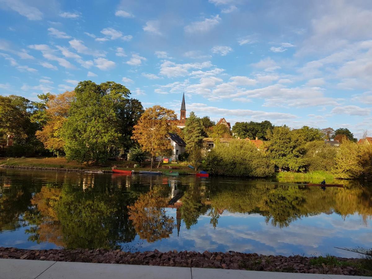 Tipp - Halle Idyllisch Am Fluss Krollwitz Exteriör bild